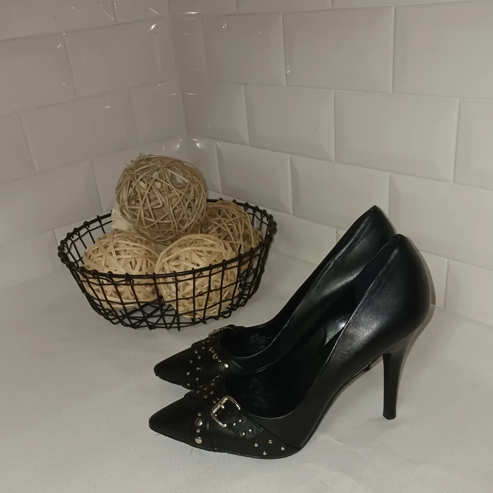 BCBG Black Pointed Toe Heels with Silver buckle and embellishments. Size 8B - Picture 3 of 8